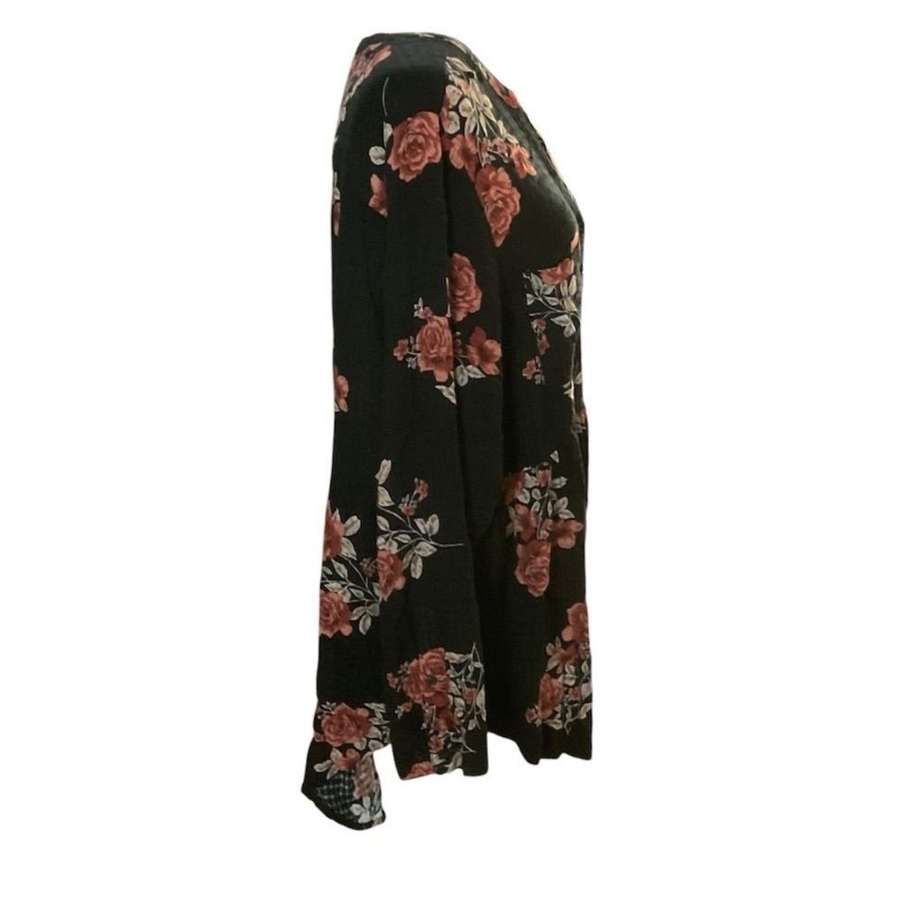 Torrid Plus Size Emma Babydoll Crinkle Gauze Button Up Black Floral Tunic Top 2​ - Picture 5 of 10